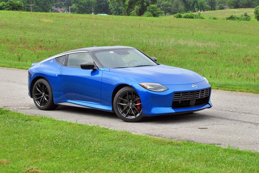 10 Best Features of the 2023 Nissan Z 