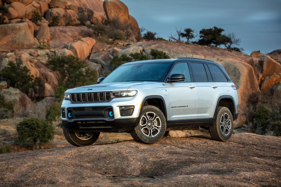 10 Best Features of the 2022 Jeep Grand Cherokee 4xe