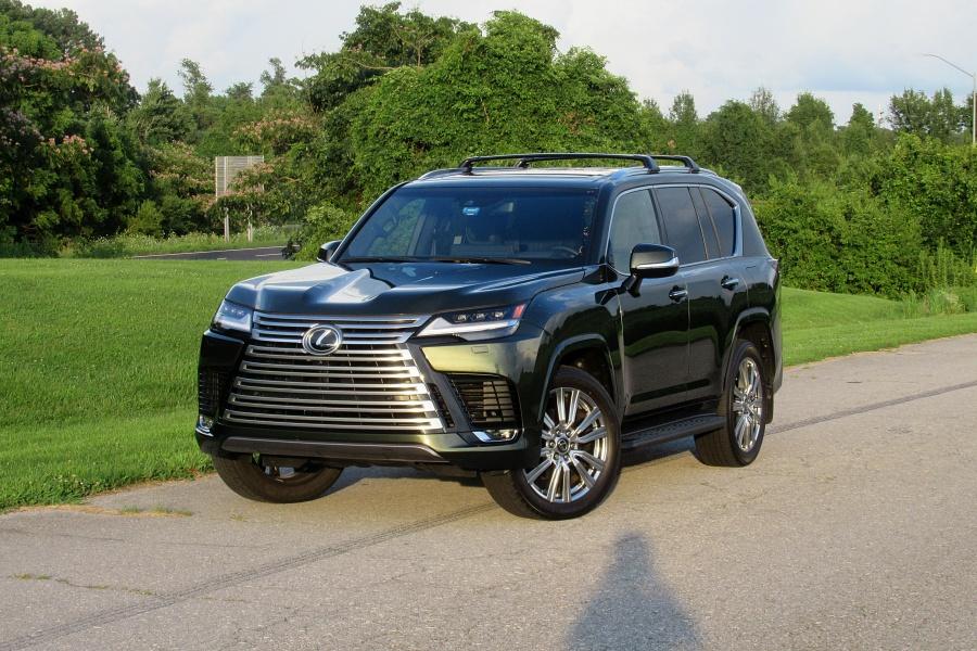 10 Best Features of the 2023 Lexus LX 600