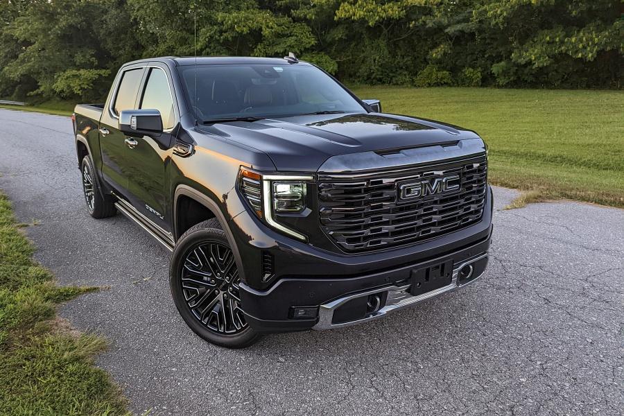 10 Best Features of the 2022 GMC Sierra 