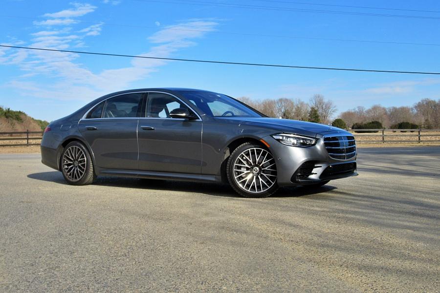 10 Best Features of the 2022 Mercedes-Benz S-Class