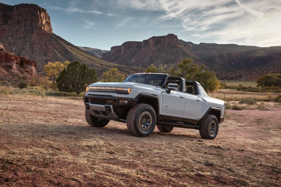 10 Best Features of the 2022 GMC Hummer EV
